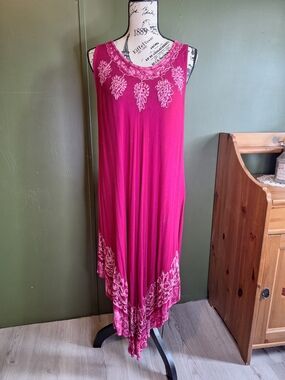 Fuchsia Embroidered Sleeveless Women's Dress